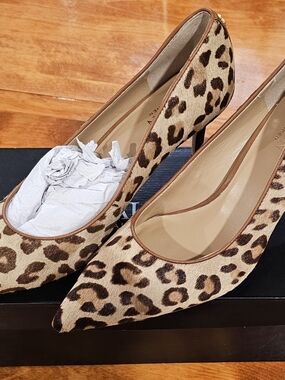 Ralph Lauren Leopard-Print Pointed Toe Pumps in Tan and Brown/ 6